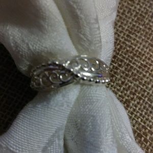 NWT-(LOWEST PRICE) STERLING BYPASS RING. SIZE 6/6-17